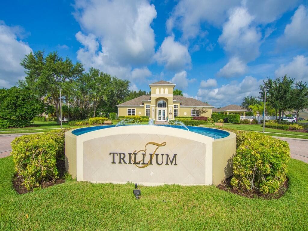 3153 ASHFORD Square, Vero Beach, FL 32966 photo 3