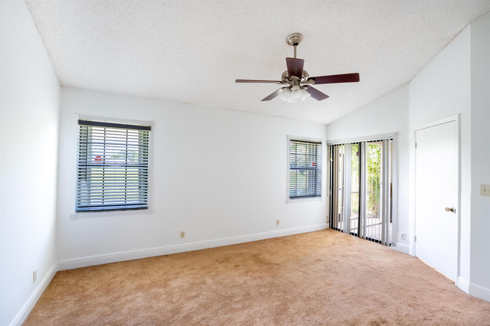 8429 NW 78TH Court, Tamarac, FL 33321 photo 5