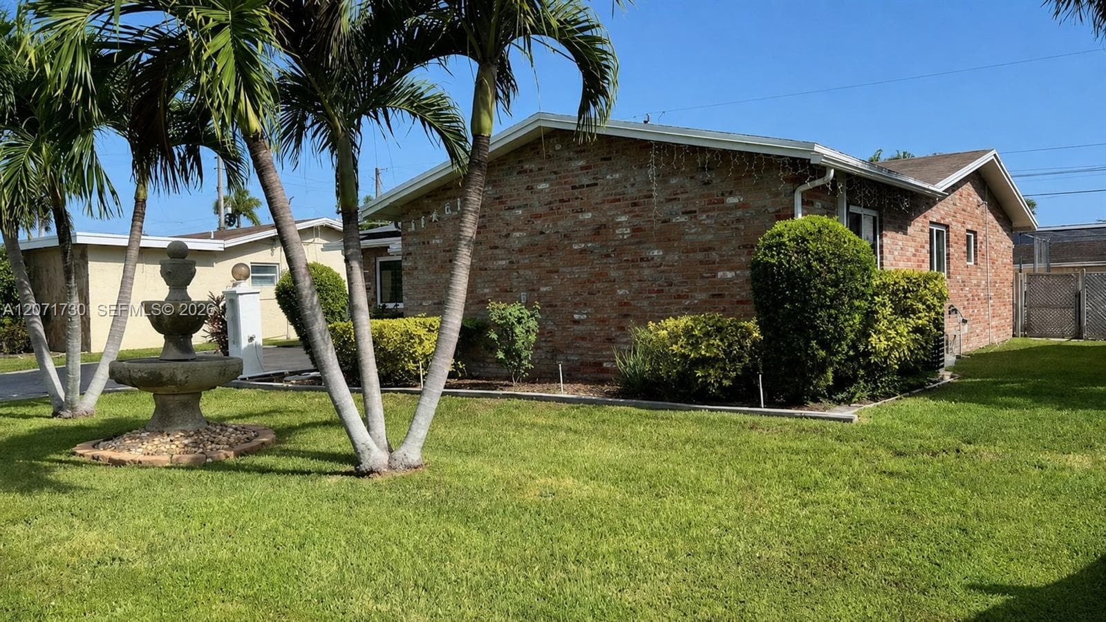 11461 NW 35th St, Sunrise, FL 33323 photo 2