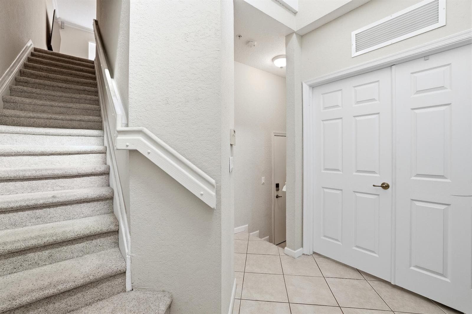 2905 S Greenleaf Circle, Boynton Beach, FL 33426 photo 5