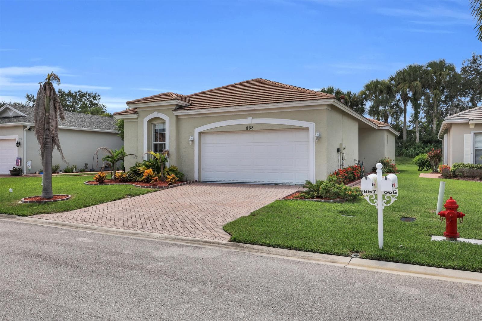 868 SW Rocky Bayou Terrace, Port St. Lucie, FL 34986 photo 2
