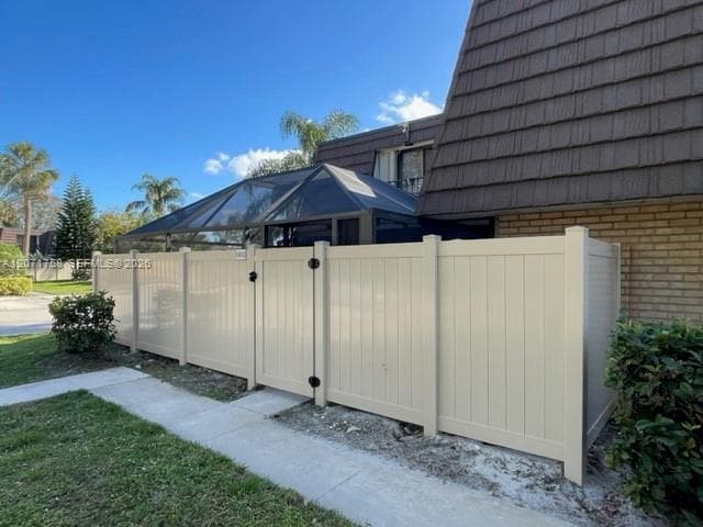 6902 69th Way # -, West Palm Beach, FL 33407 photo 2