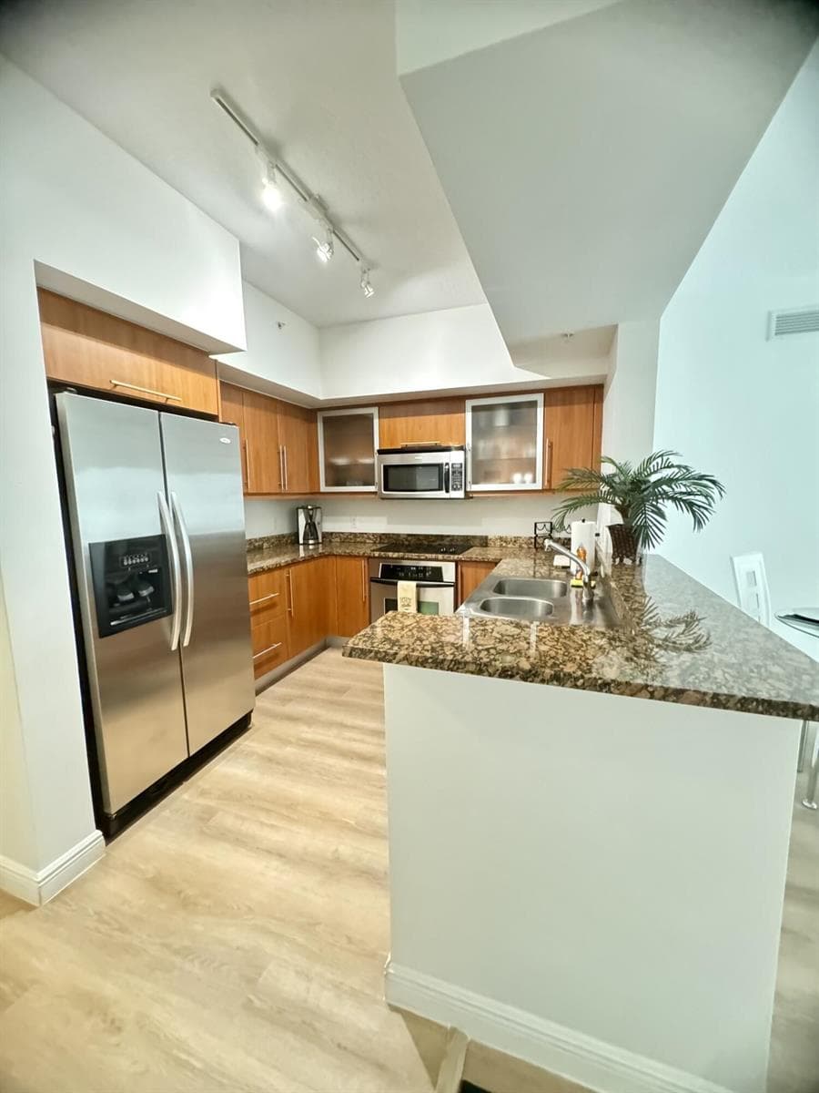 888 S Douglas Road # 1015, Coral Gables, FL 33134 photo 3