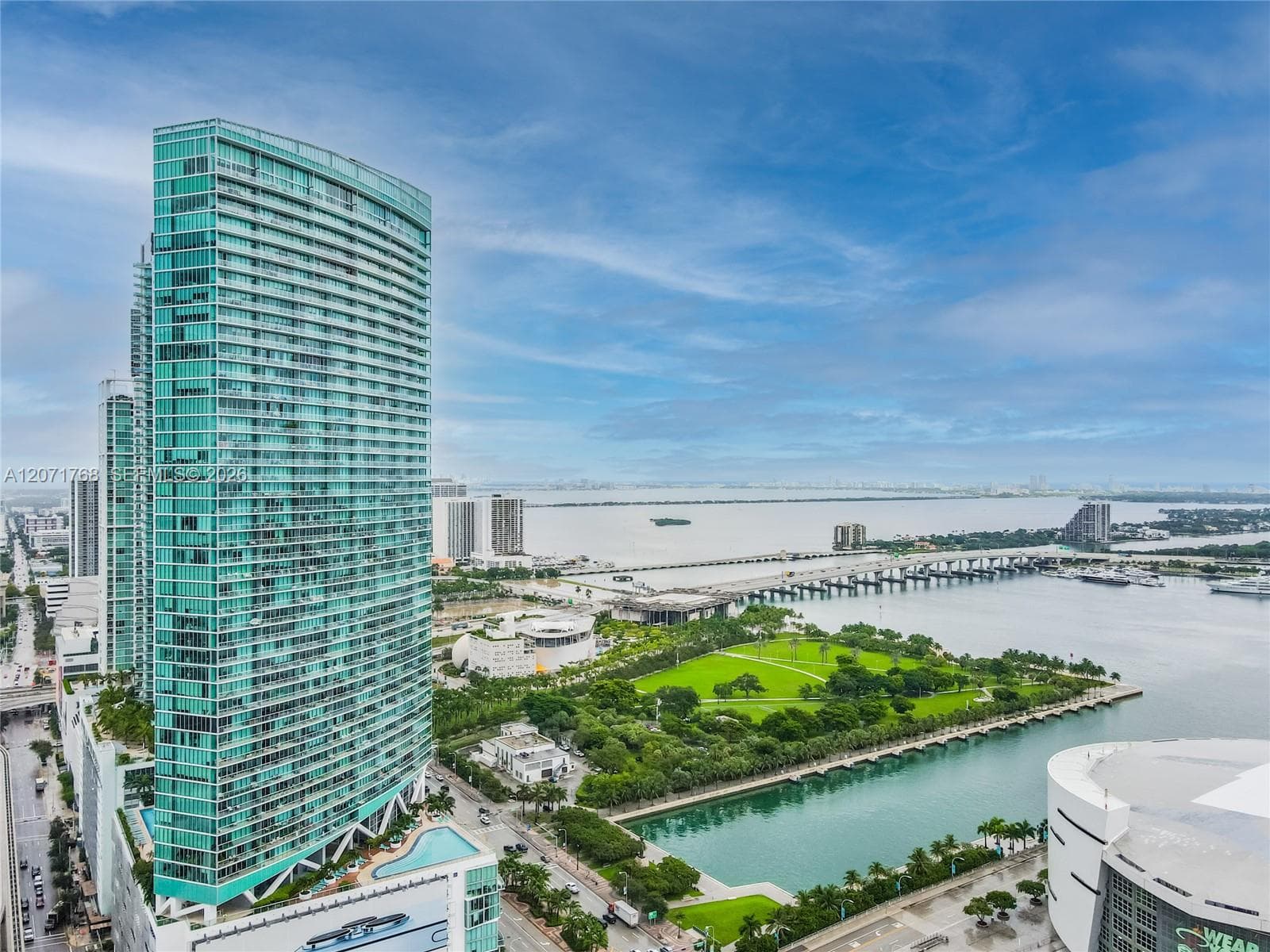 888 Biscayne Blvd # 1601, Miami, FL 33132