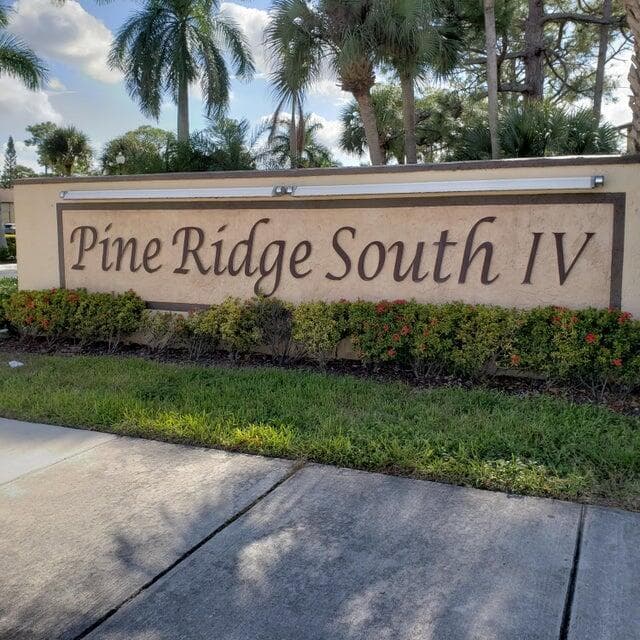 428 Pine Glen Lane # B-2, FL 33463 photo 2