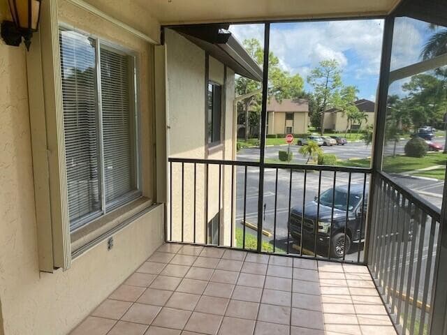 428 Pine Glen Lane # B-2, FL 33463 photo 4