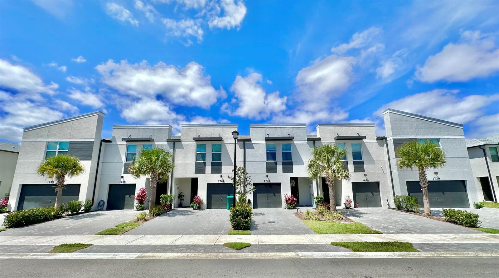1733 Lindley Street, West Palm Beach, FL 33407 photo 3