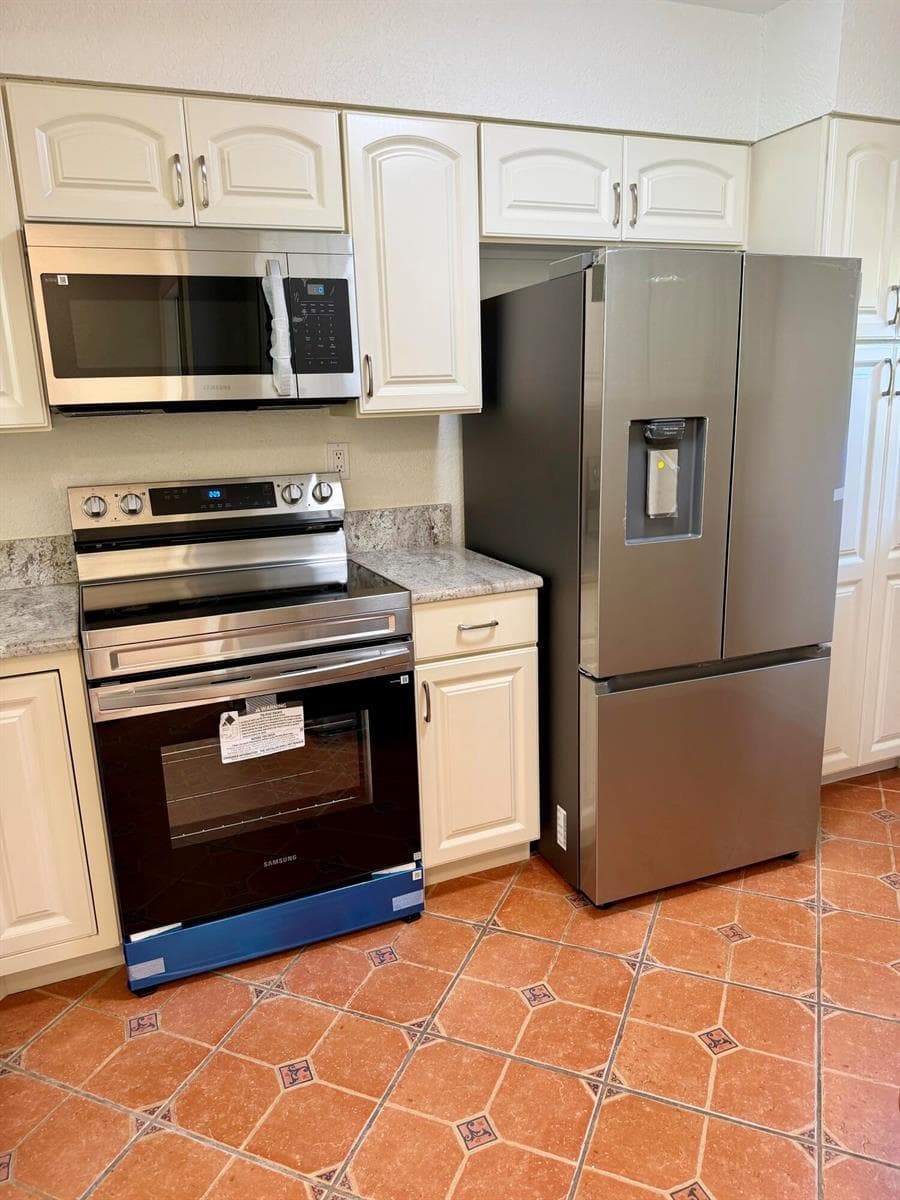 3149 MILLWOOD Terrace # 1210, Boca Raton, FL 33431 photo 2