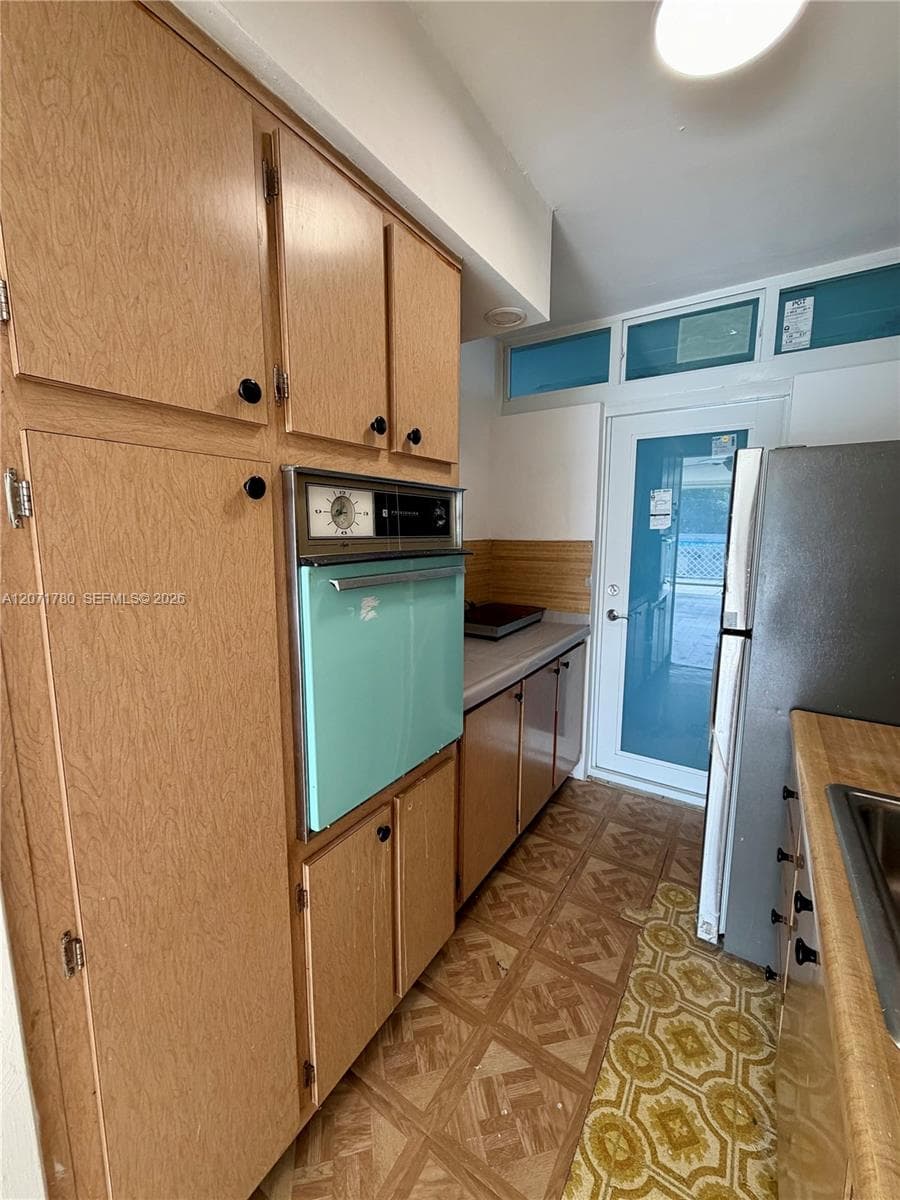 1400 Pennsylvania Ave # 34, Miami Beach, FL 33139 photo 2