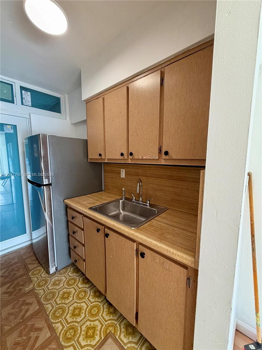 1400 Pennsylvania Ave # 34, Miami Beach, FL 33139 photo 3