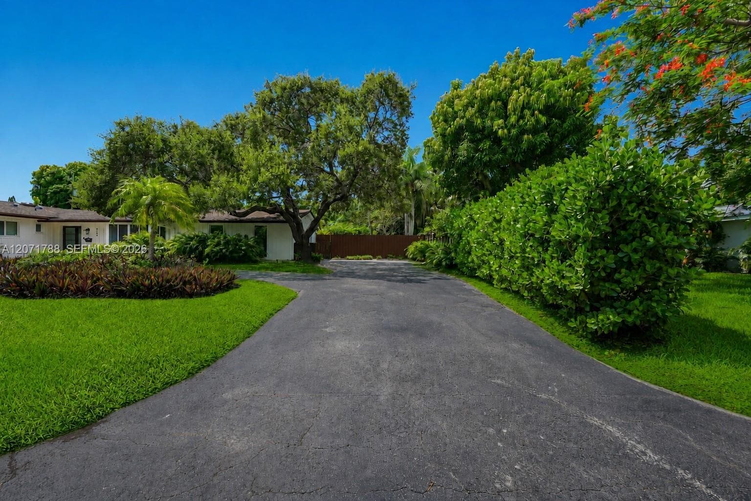 8520 SW 151st Street, Palmetto Bay, FL 33158 photo 3