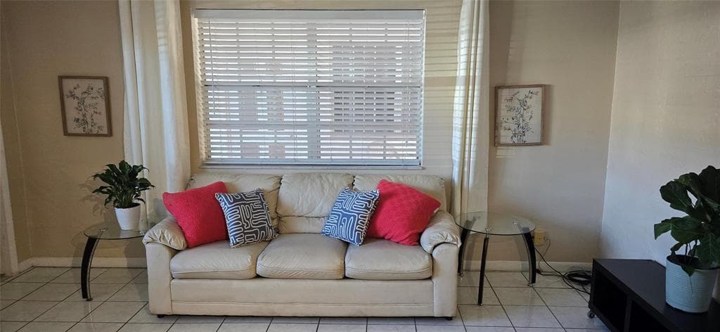 1825 CLEVELAND Street # 2, Hollywood, FL 33020 photo 3