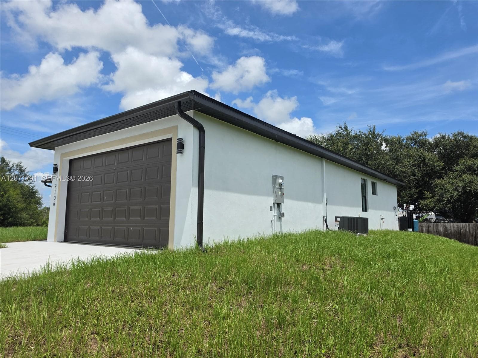 2106 W 17th St, Lehigh Acres, FL 33972 photo 3