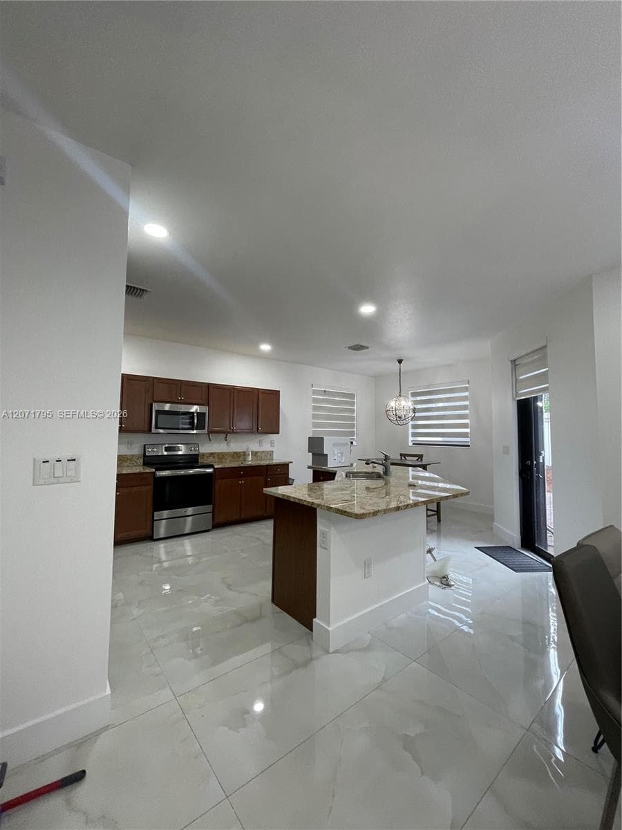 9260 W 35th Ln, Hialeah, FL 33018 photo 4