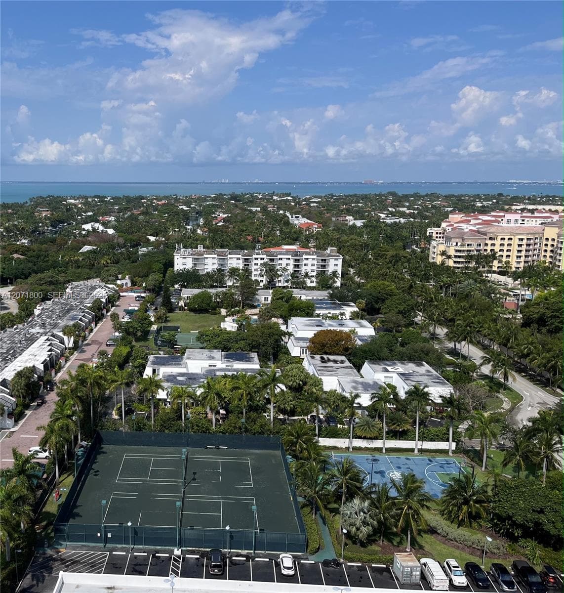 881 Ocean Dr # 18B, Key Biscayne, FL 33149 photo 2