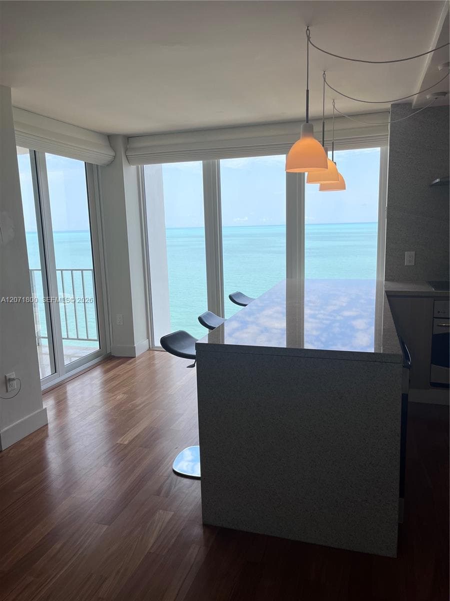 881 Ocean Dr # 18B, Key Biscayne, FL 33149 photo 5