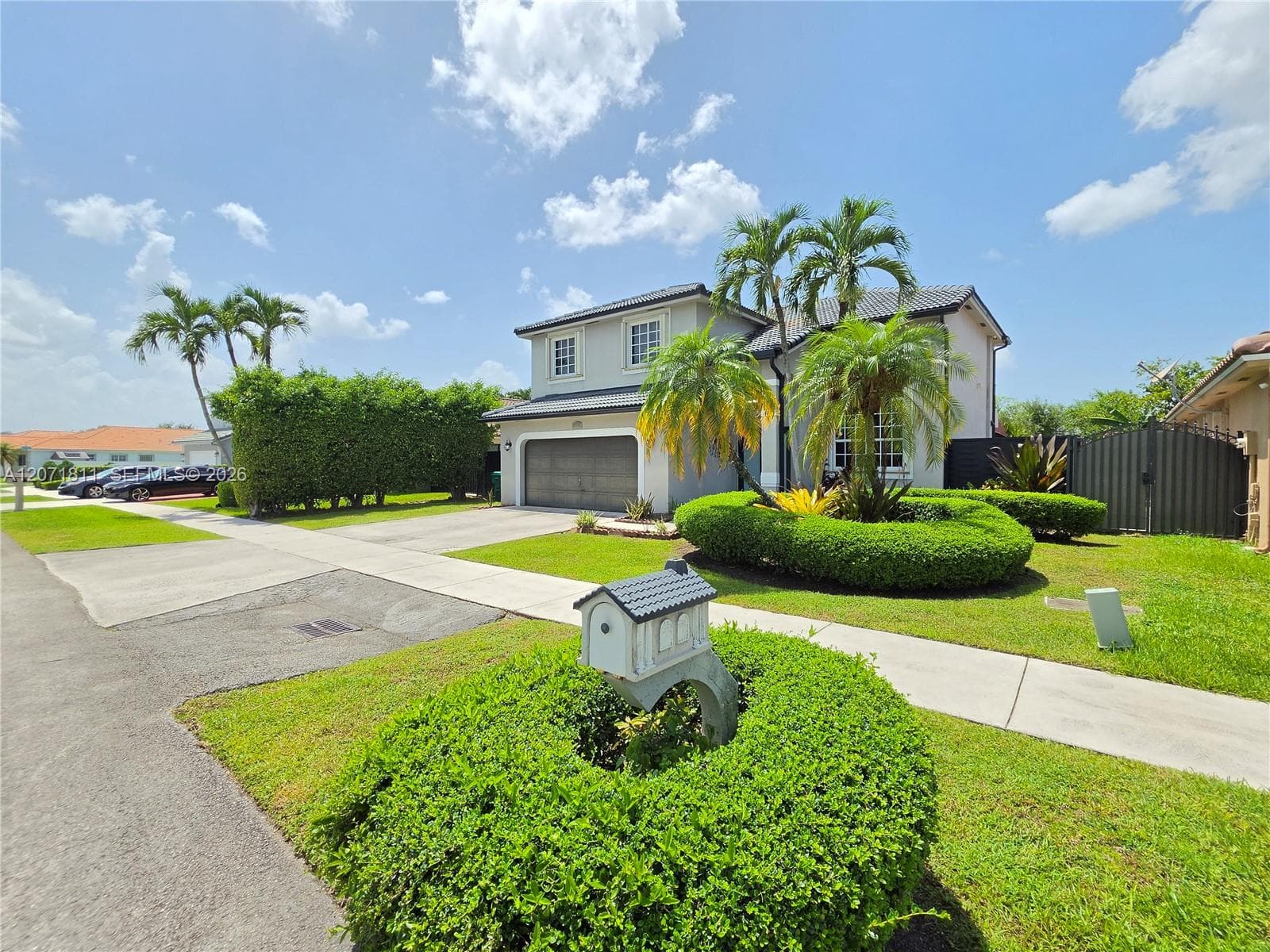 9352 SW 166th Ct, Miami, FL 33196 photo 2