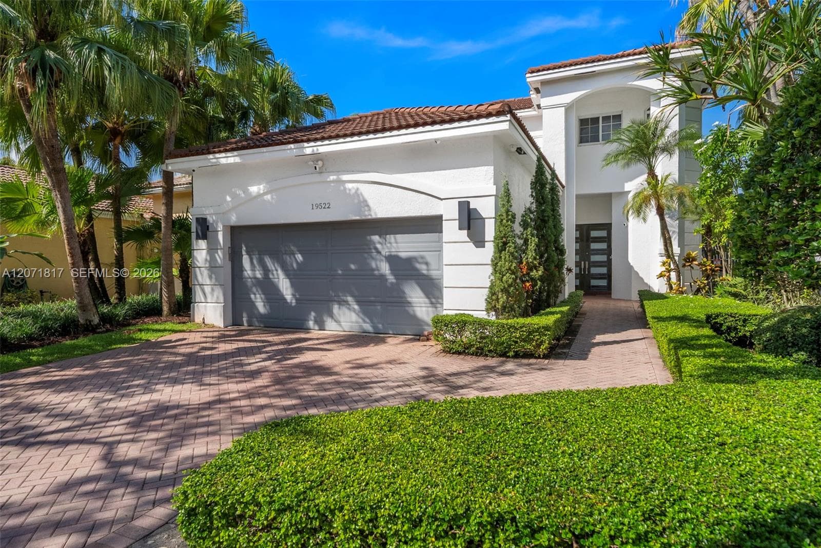 19522 NE 17th Ave, Miami, FL 33179 photo 2