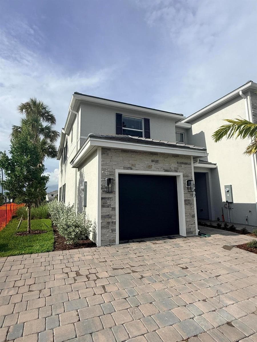 147 LAKESIDE LANDING Court, Royal Palm Beach, FL 33411 photo 2