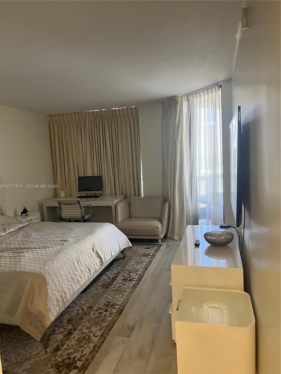 20191 E Country Club Dr # 503, Aventura, FL 33180 photo 3