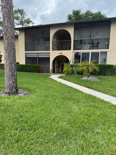 409 PINE GLEN Lane # A-1, FL 33463 photo 2