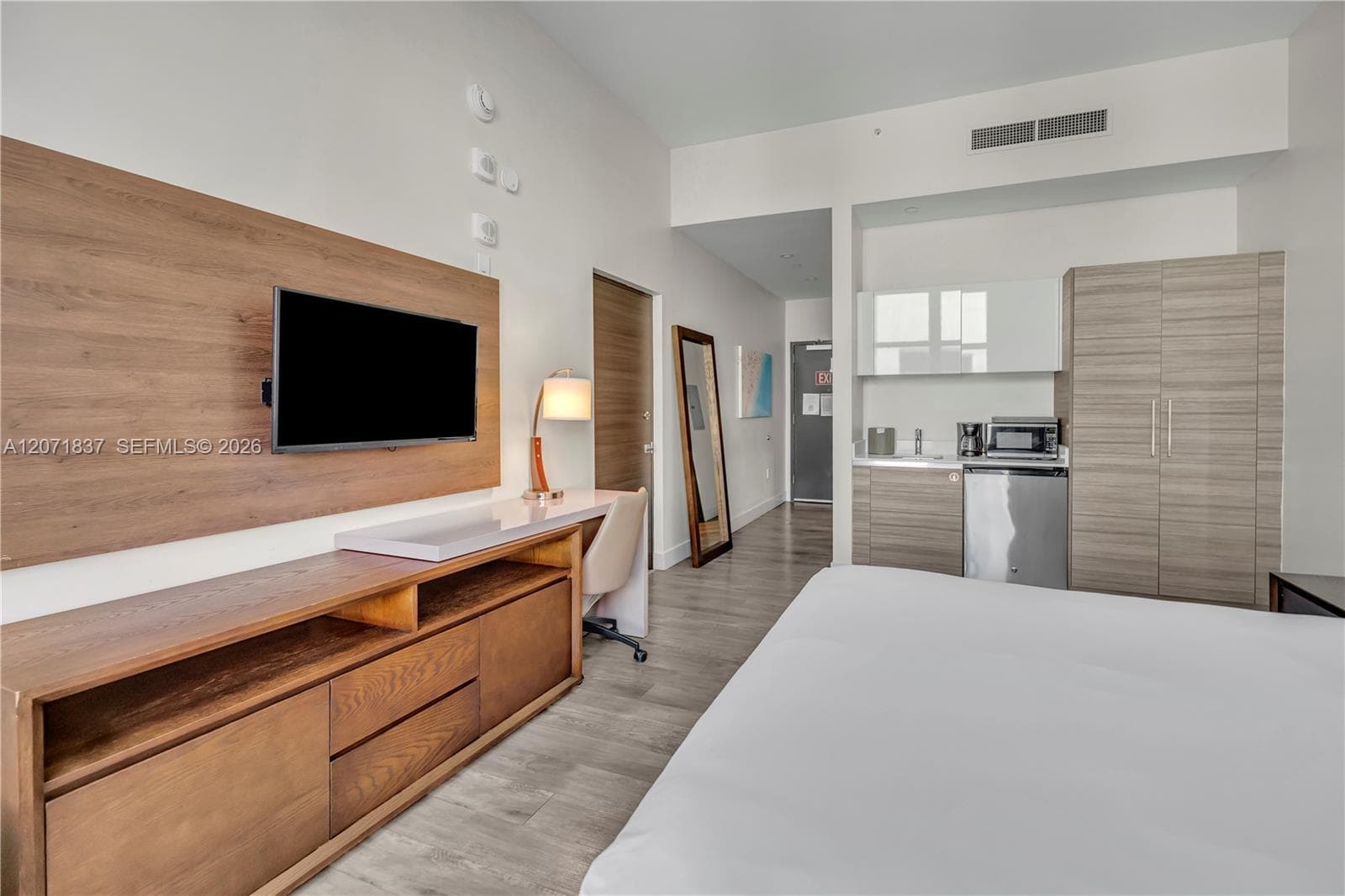 777 N Ocean Dr # S603, Hollywood, FL 33019 photo 2