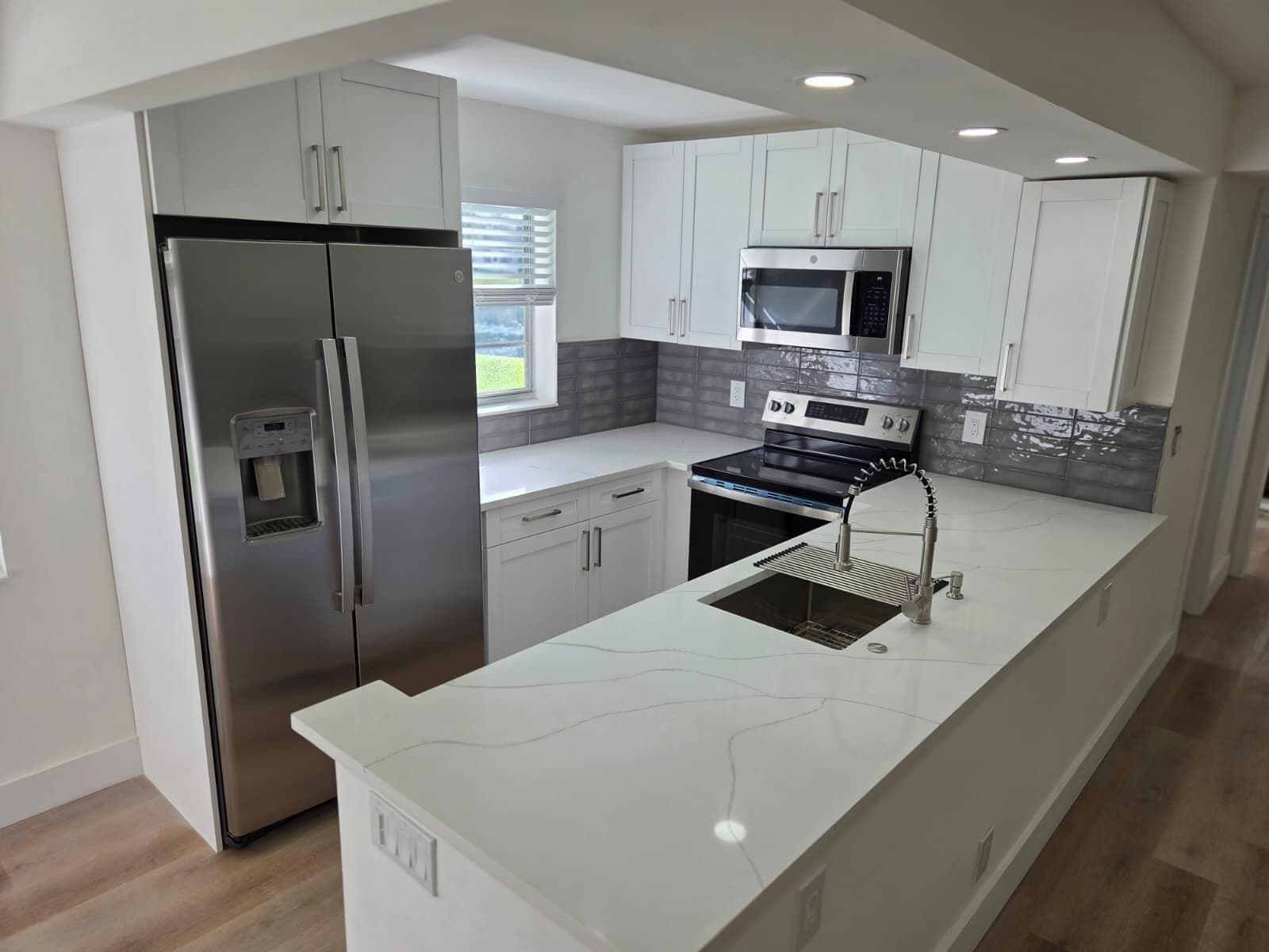 205 ELLESMERE E # 205, Deerfield Beach, FL 33442