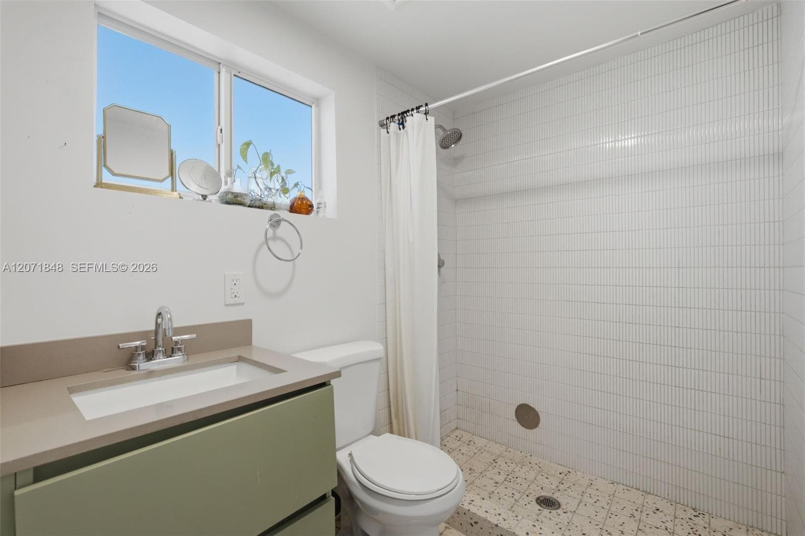 127 NW 74th St # 2, Miami, FL 33150 photo 4