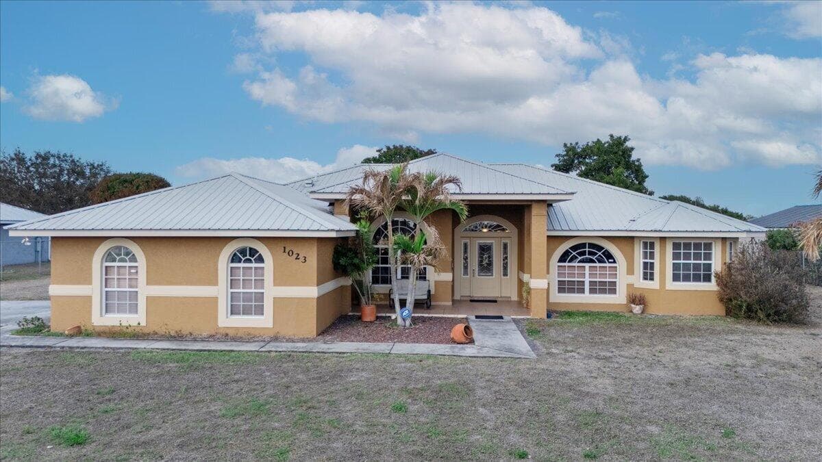 1023 Caribbean Avenue, Clewiston, FL 33440 photo 2