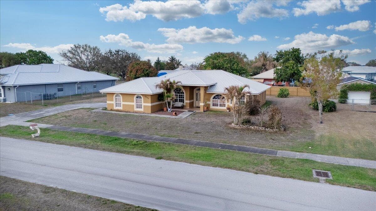1023 Caribbean Avenue, Clewiston, FL 33440 photo 3