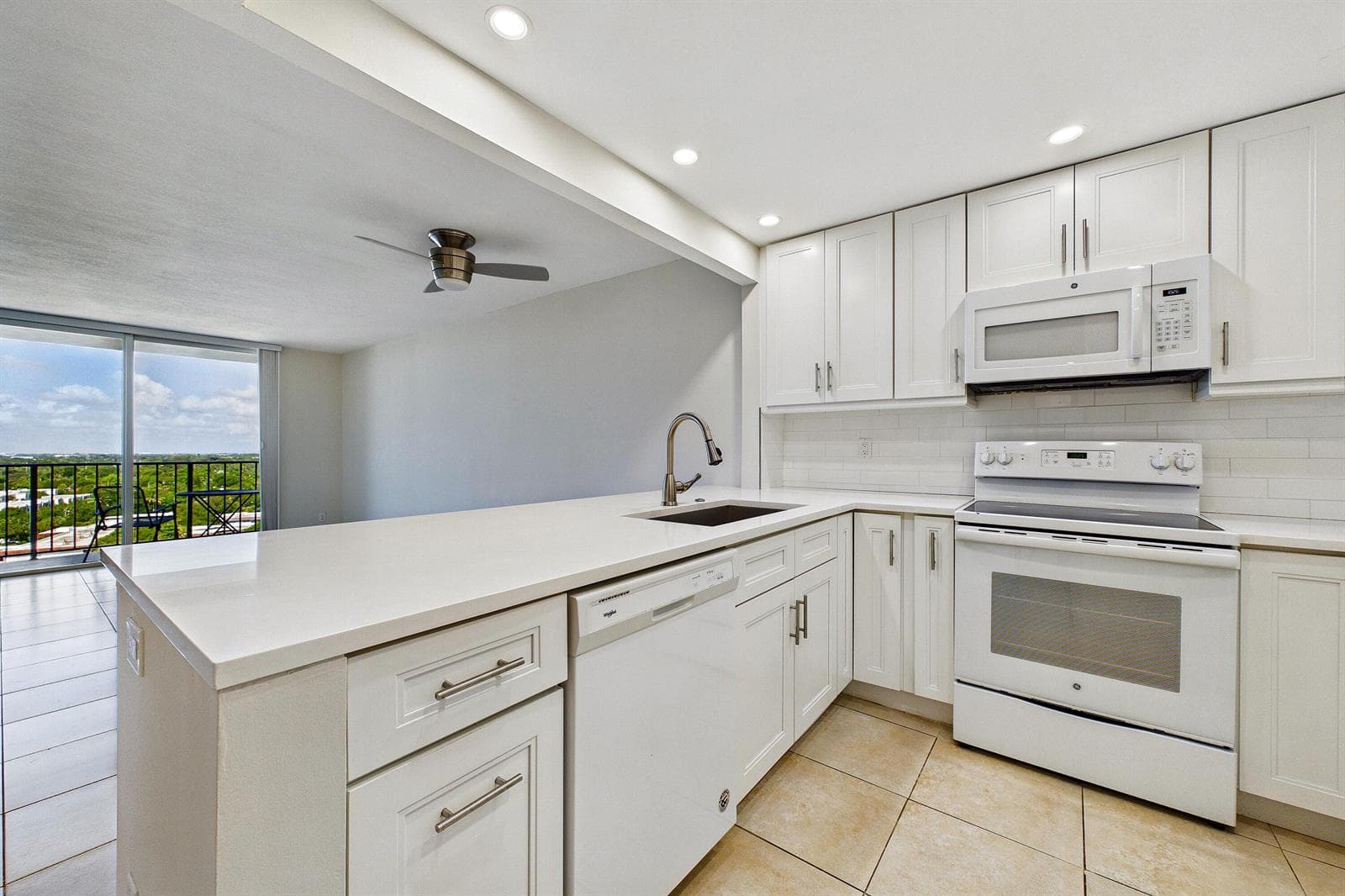 1800 N ANDREWS Avenue N # 12G, Fort Lauderdale, FL 33311 photo 3