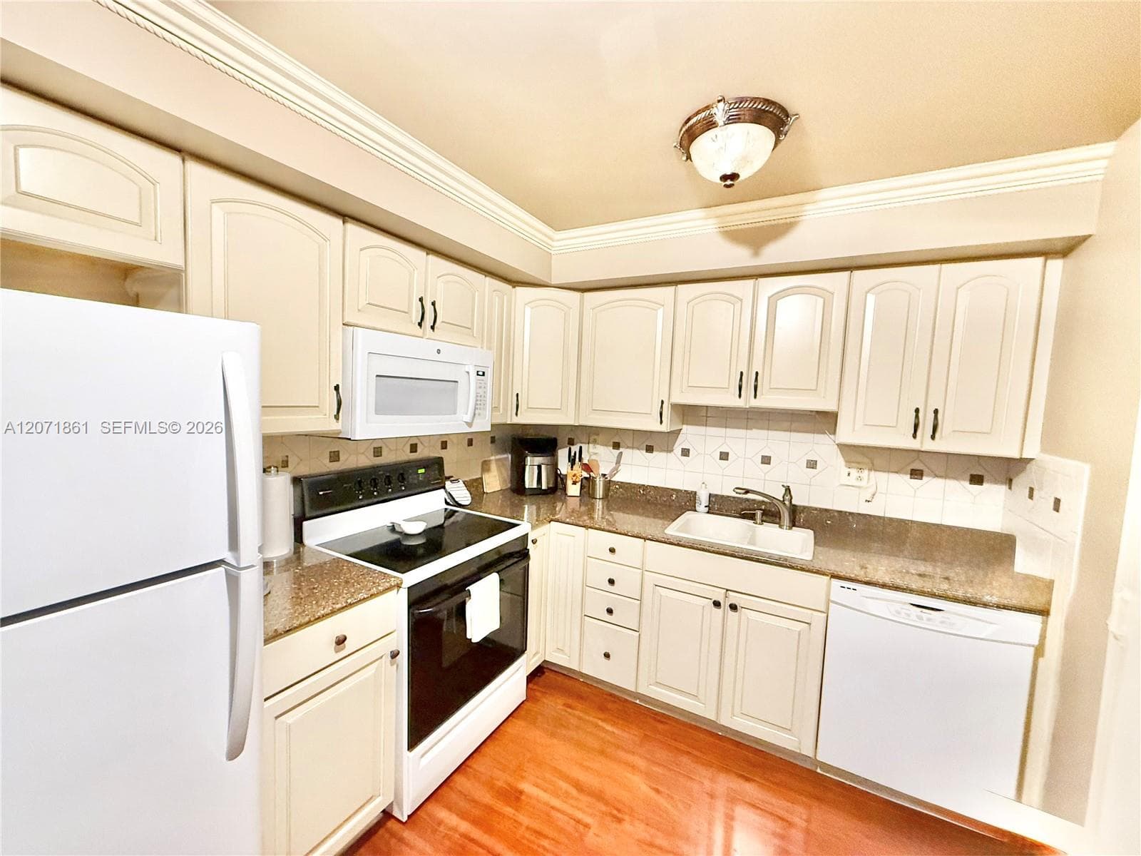 600 Three Islands Blvd # 1107, Hallandale Beach, FL 33009 photo 3