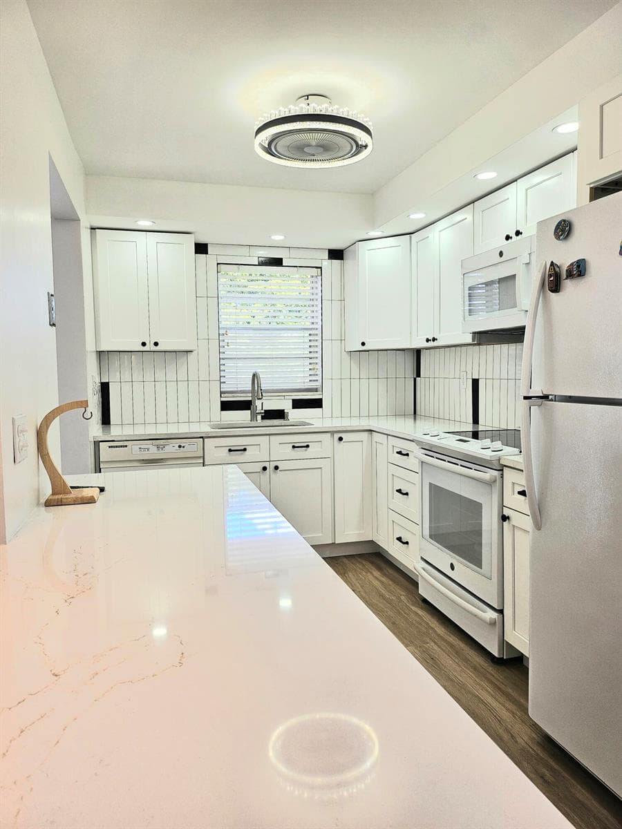 5860 NW 44TH Street # 412, Lauderhill, FL 33319 photo 4