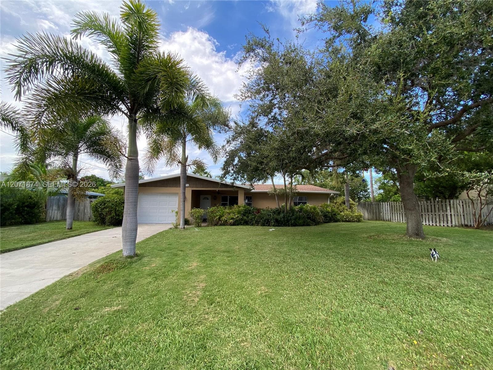 1672 Thumb Point Dr, Fort Pierce, FL 34949 photo 2