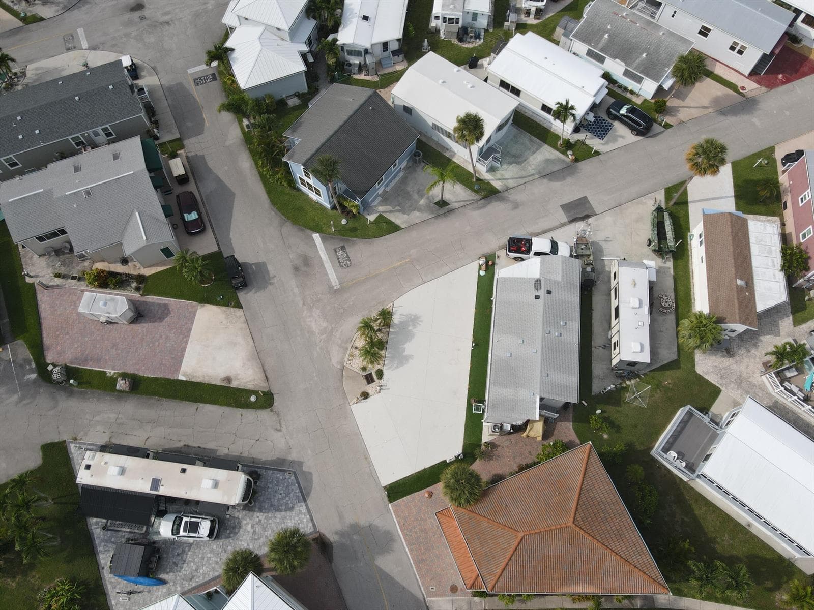 485 NETTLES Boulevard, Jensen Beach, FL 34957 photo 4