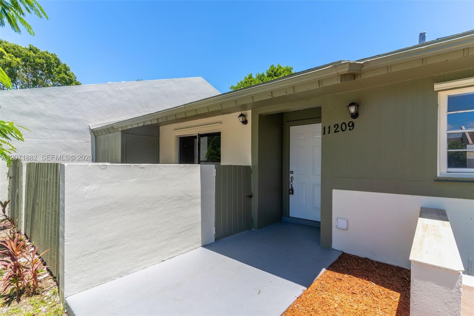 11209 SW 125th Pl, Kendall, FL 33186 photo 4