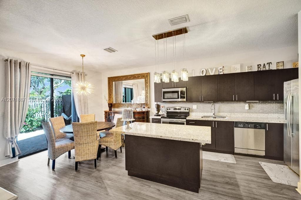 22405 SW 102nd Ave, Miami, FL 33190 photo 5