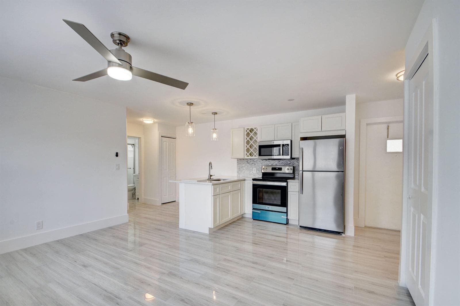 525 S Broadway # J, Lantana, FL 33462 photo 3