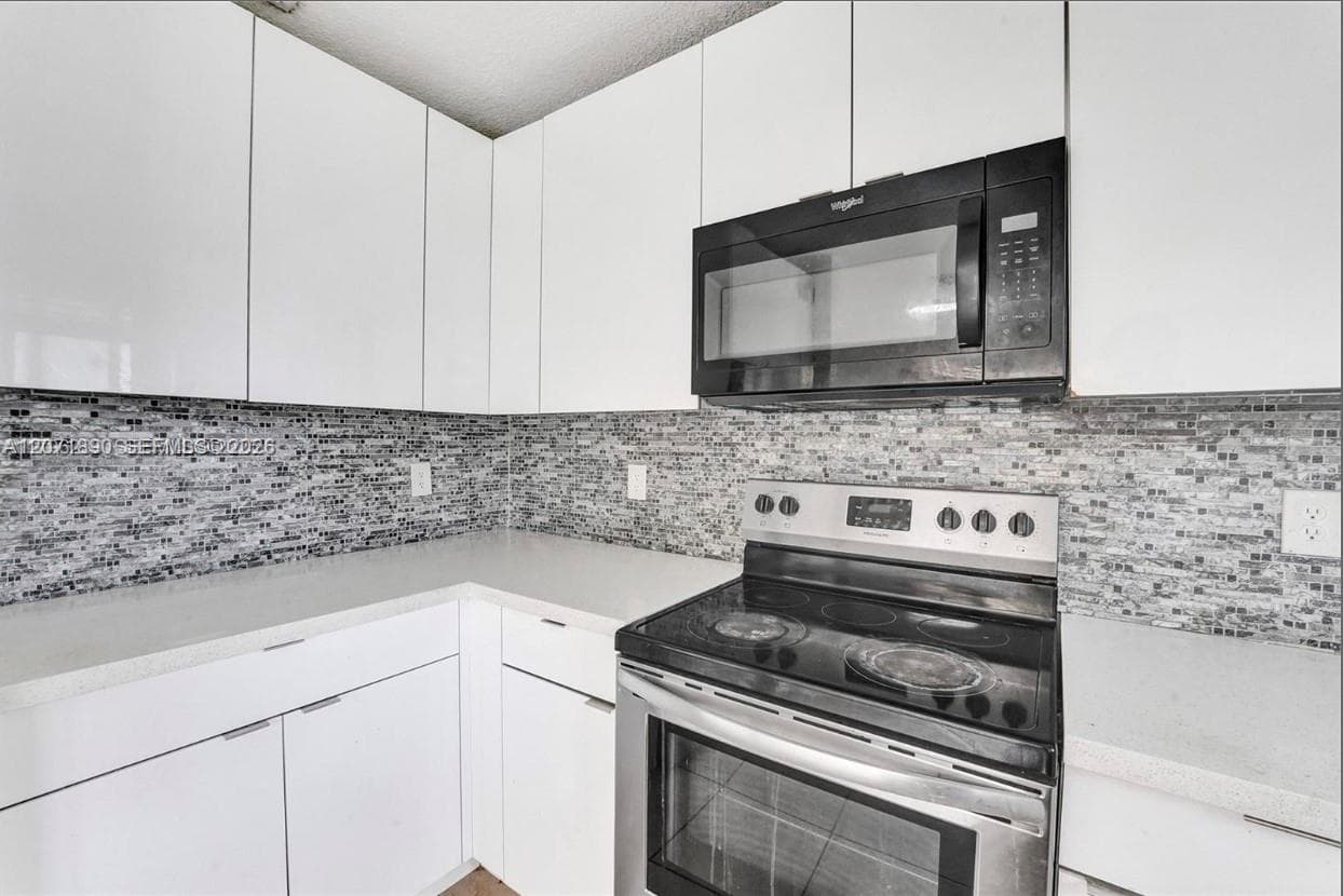 1154 NW 103 Street # 1, Miami, FL 33150 photo 3