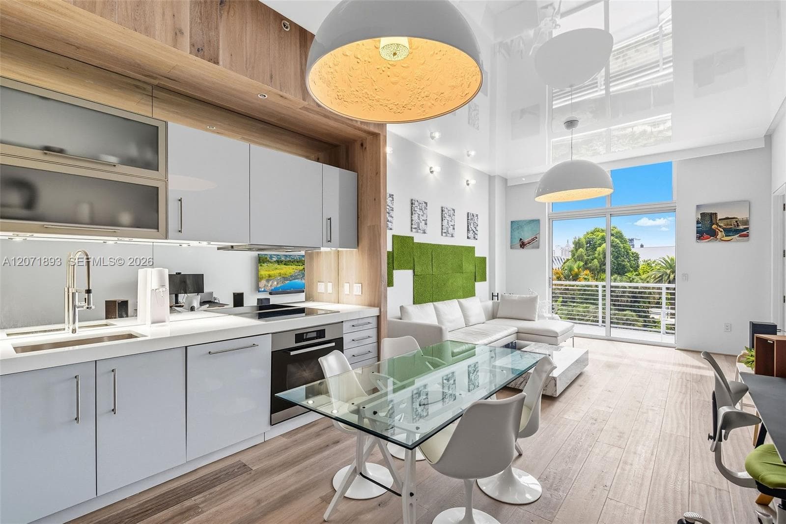 2001 Meridian Ave # 518, Miami Beach, FL 33139 photo 2