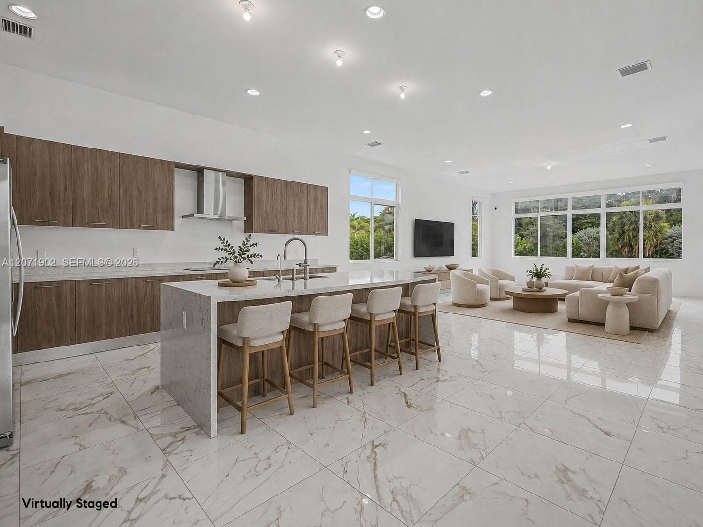 2440 SW 122nd Ter, Davie, FL 33325 photo 4