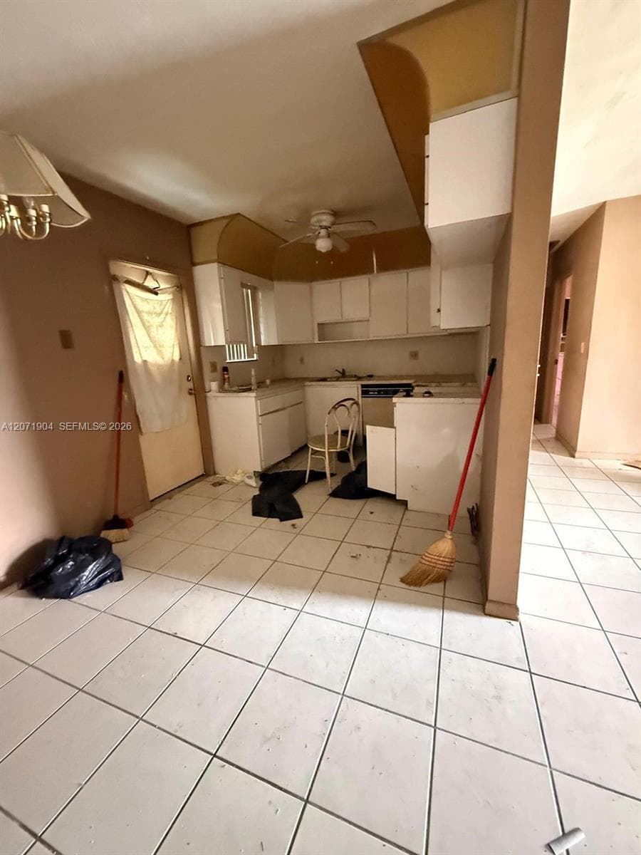 2911 NW 161st St, Miami Gardens, FL 33054 photo 4