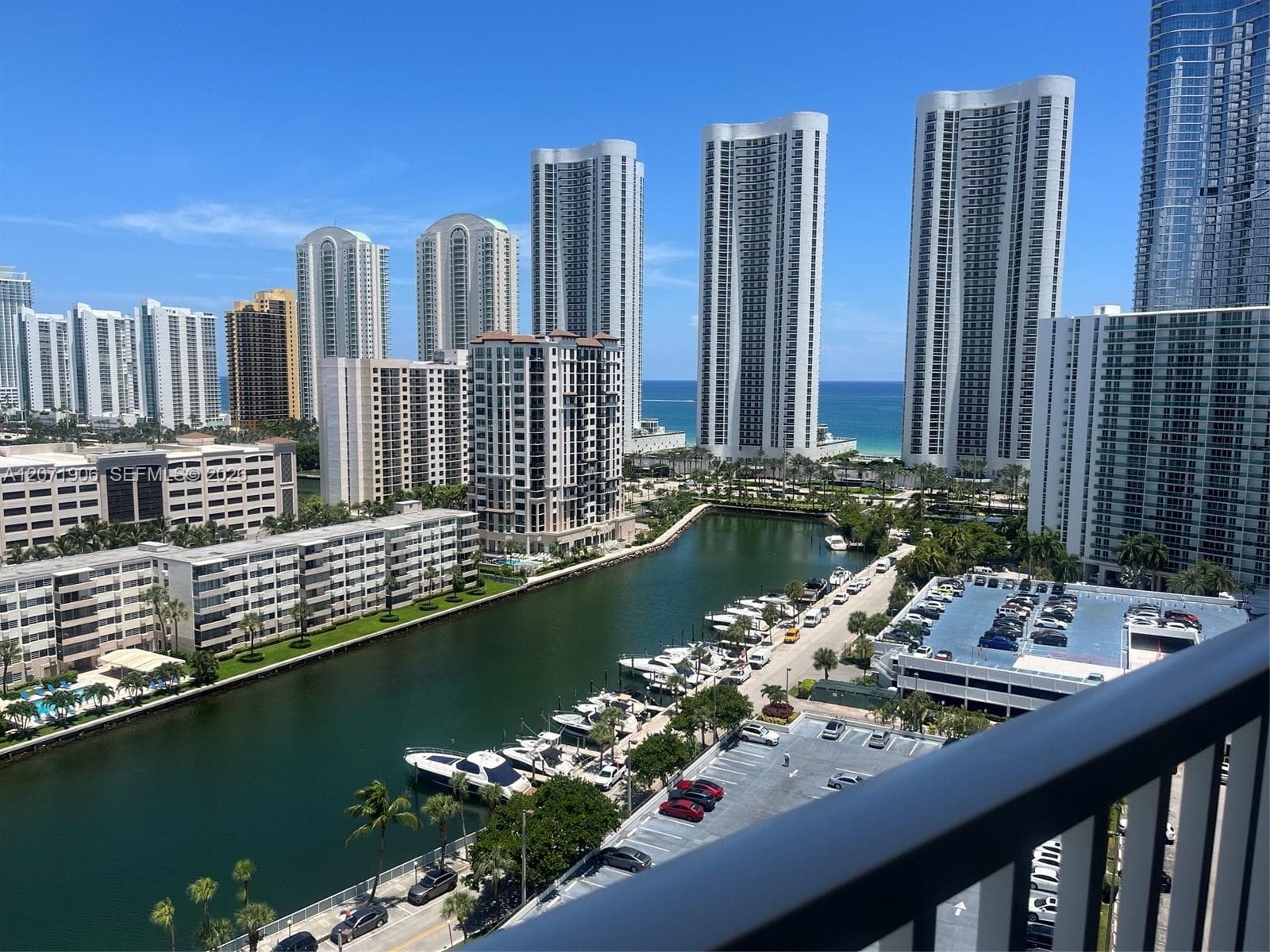 300 Bayview Dr # 1707, Sunny Isles Beach, FL 33160 photo 4