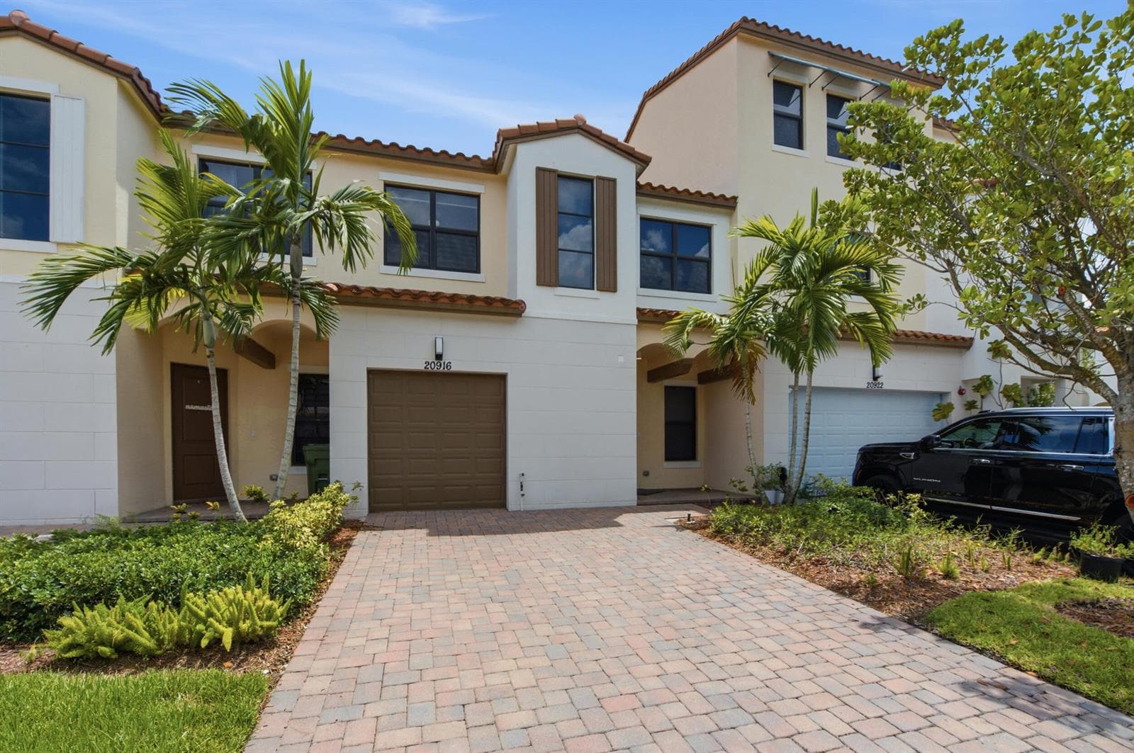 20916 NW 1ST Drive, Pembroke Pines, FL 33029 photo 3