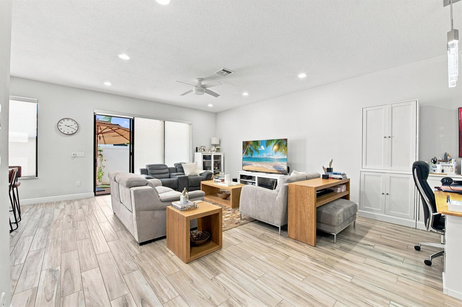 20916 NW 1ST Drive, Pembroke Pines, FL 33029 photo 5