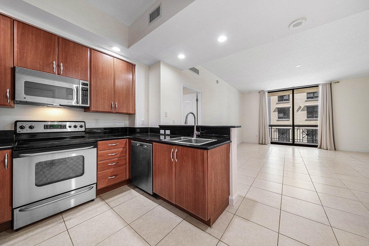 801 S Olive Avenue # 715, West Palm Beach, FL 33401 photo 3