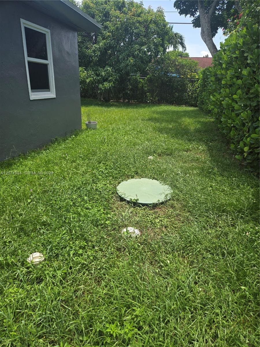 1170 NE 111th St # 1170, Miami, FL 33161 photo 2