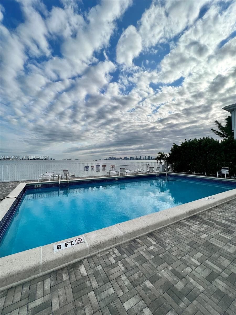 1840 S Treasure Dr # 15, North Bay Village, FL 33141 photo 2