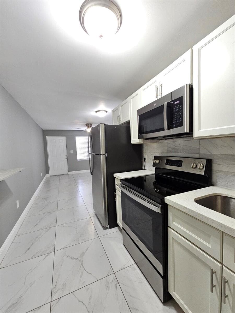 933 W 7th Street # A, Riviera Beach, FL 33404 photo 5