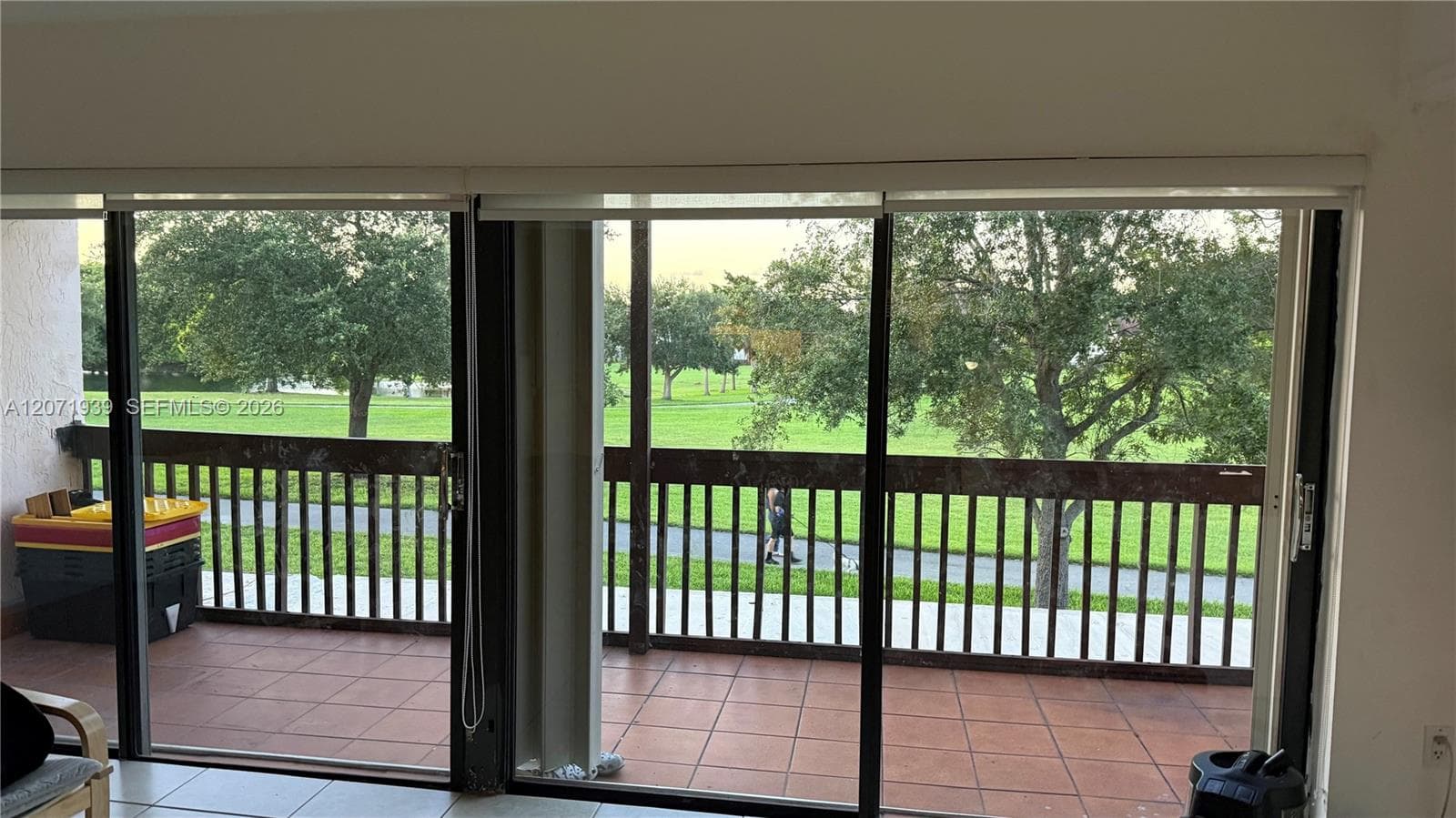465 W Park Dr # 11-3, Miami, FL 33172 photo 3